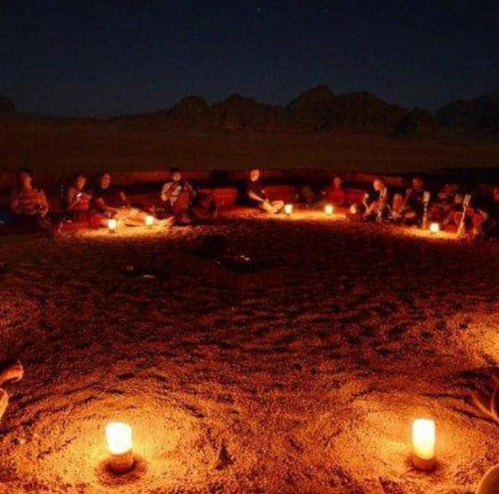 Moon City Camp Bed & Breakfast Wadi Rum Exterior photo