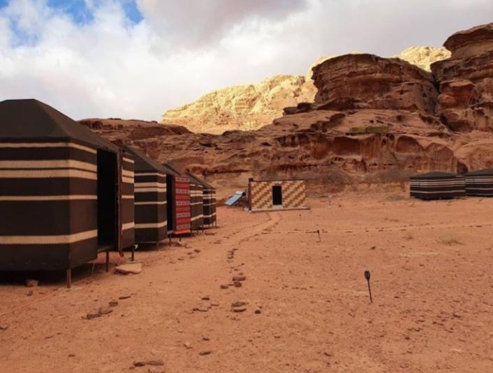 Moon City Camp Bed & Breakfast Wadi Rum Exterior photo