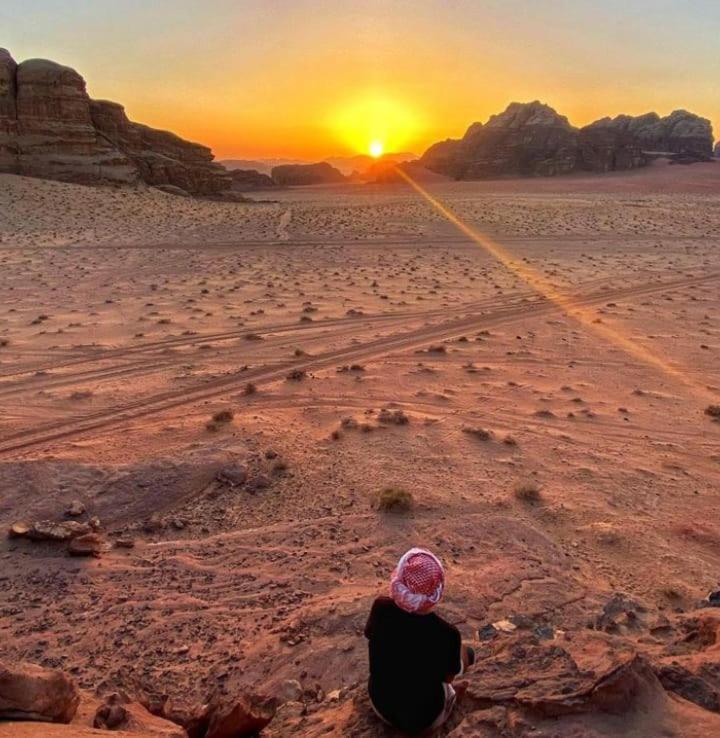 Moon City Camp Bed & Breakfast Wadi Rum Exterior photo