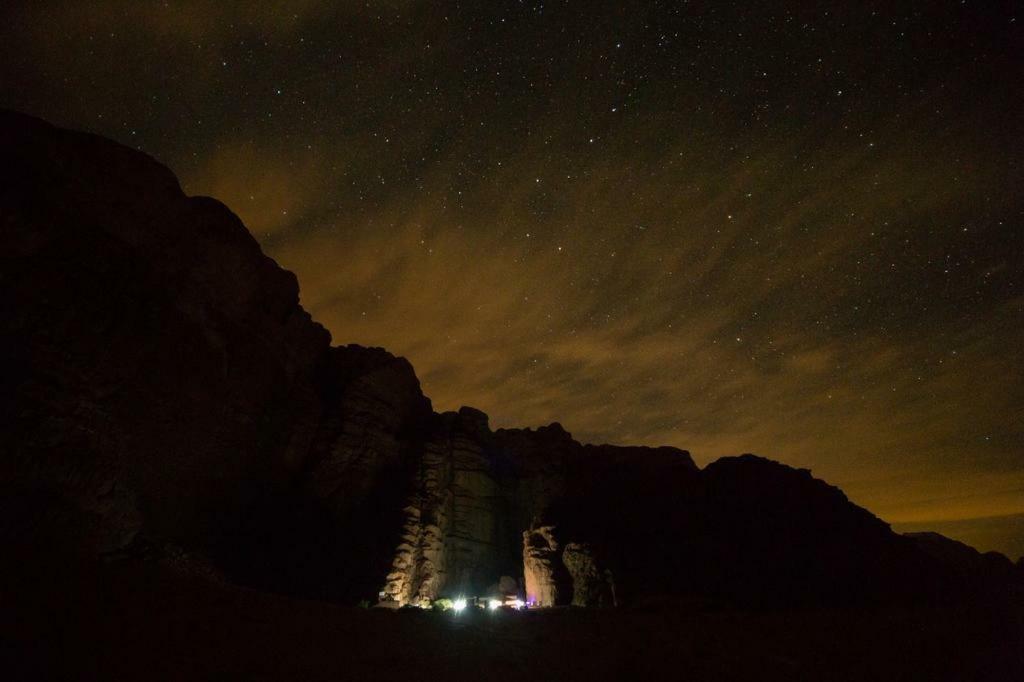 Moon City Camp Bed & Breakfast Wadi Rum Exterior photo