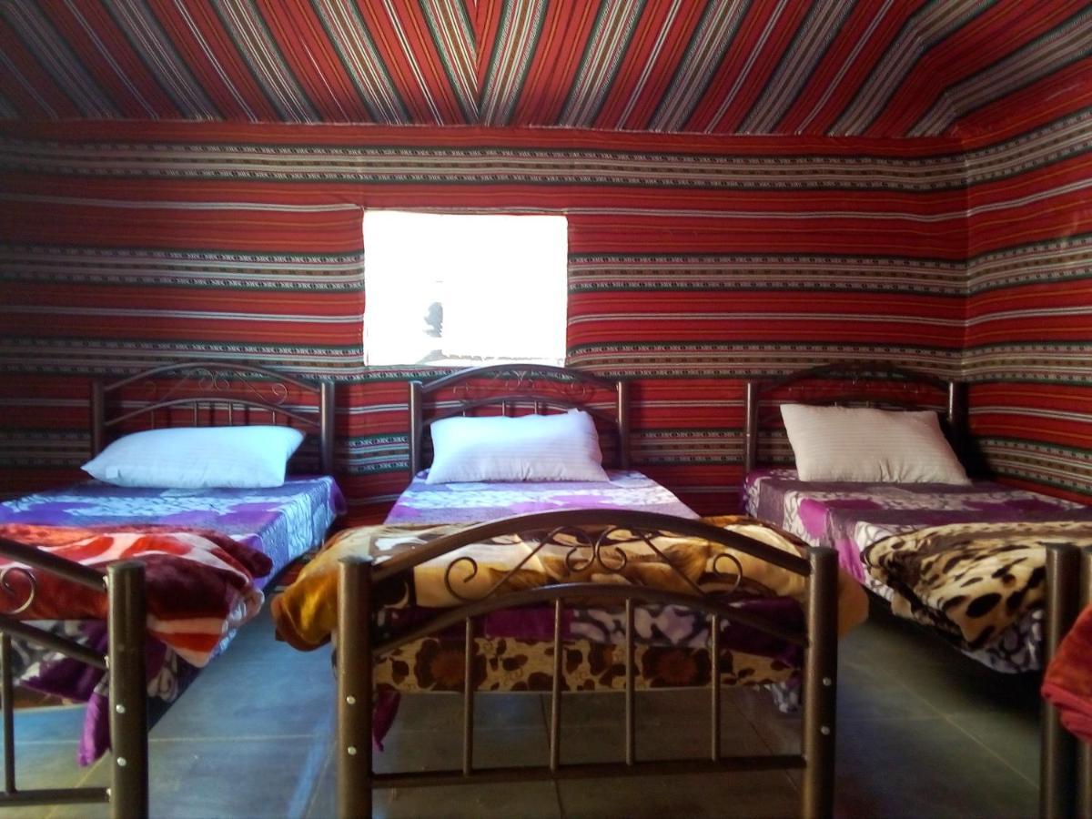 Moon City Camp Bed & Breakfast Wadi Rum Exterior photo